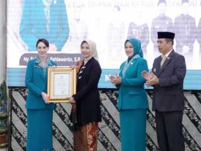 Hadiri Sertijab Ketua TP PKK Kabupaten Madiun, Arumi Dorong Wujudkan Program Berbasis Sinergi dan Inovasi
